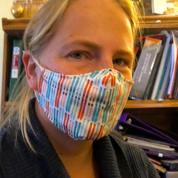 Hand reusable two sided face masks - Picture 1 of 7